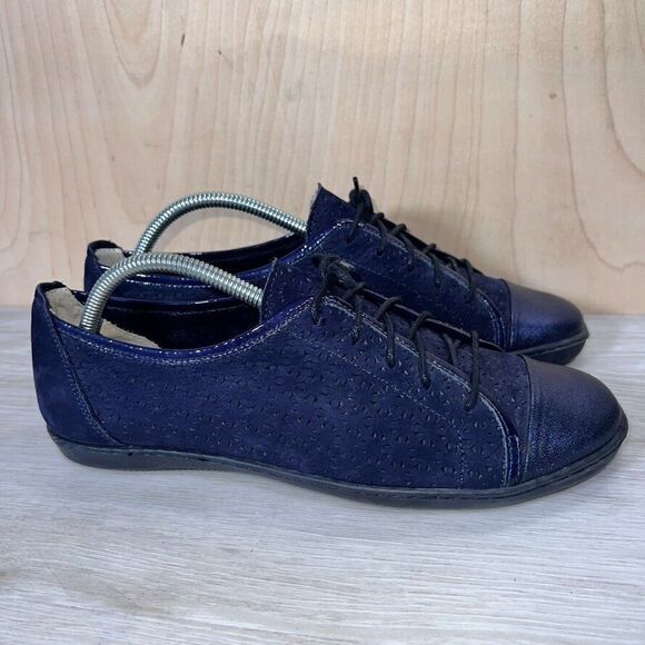 Sabrinas Blue Suede Classic Casual Sneakers Women's 8 - Picture 2 of 11